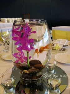 centros-de-mesa-con-peces-y-flores